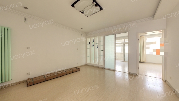 温泉花园二手房实景图