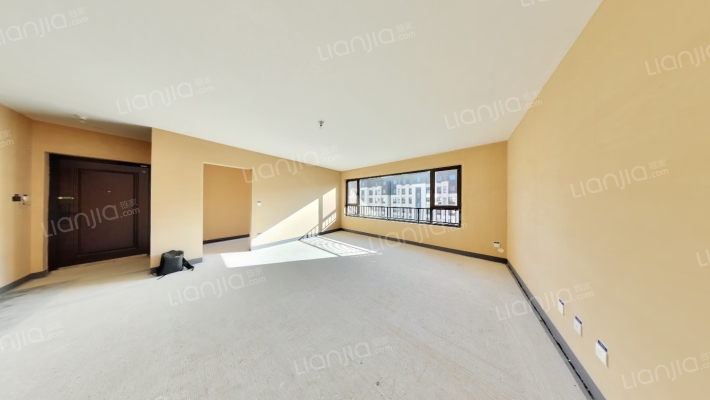 龙湖春江天玺二手房实景图