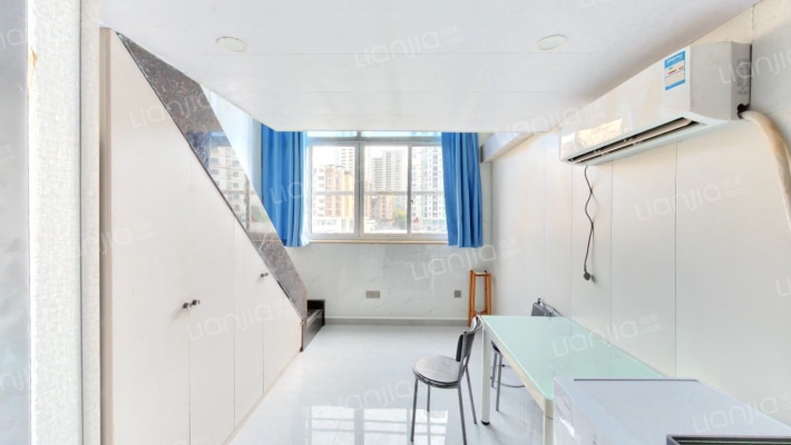 湖滨东楼二手房实景图