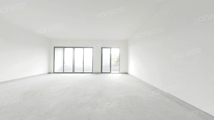 绿地海外滩二手房实景图