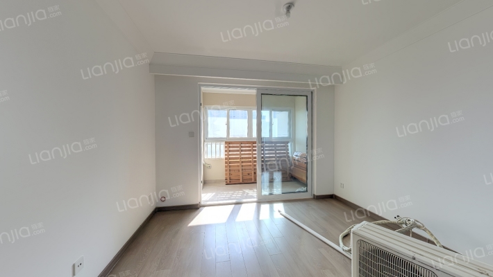 万科公园大道二手房实景图