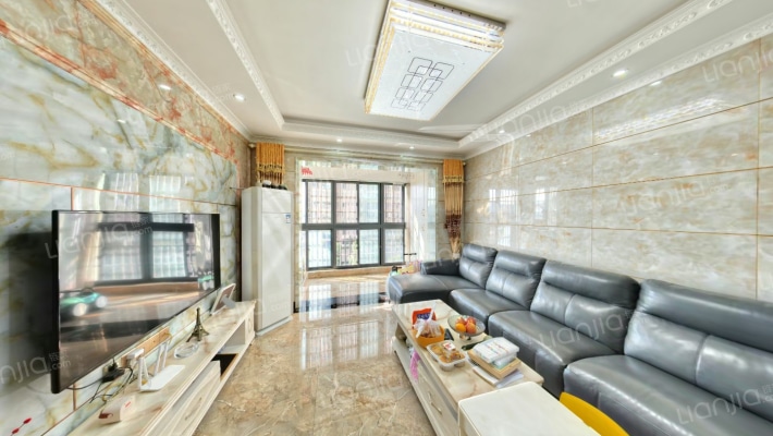 城郊涉外桃源二手房实景图