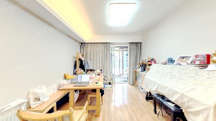 安亭新镇波恩风情二手房实景图