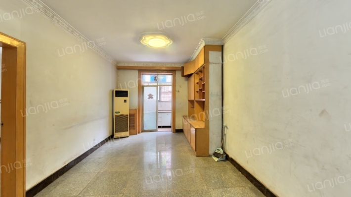 服务公司家属院二手房实景图