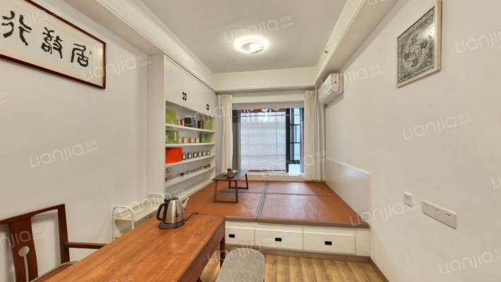 万润时光里二手房实景图