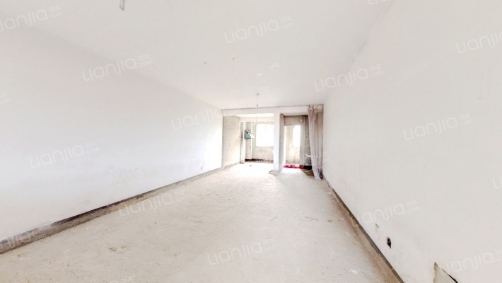 拉菲尔大街二手房实景图