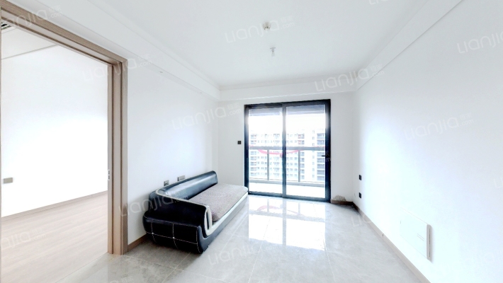 美的旭辉城二手房实景图