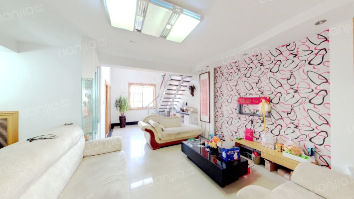 滨江花园东区二手房实景图