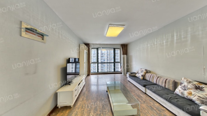 嘉泰馨庭二手房实景图