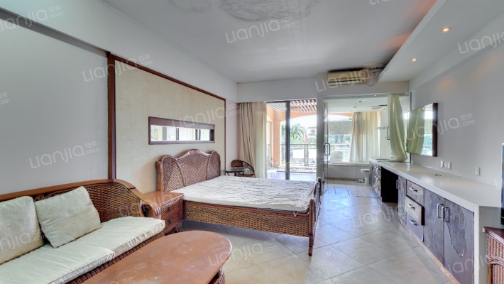 国航帕尔美纳二手房实景图