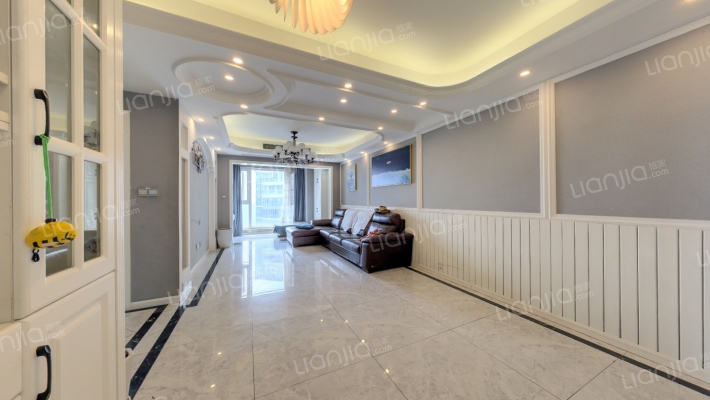 麓府二手房实景图