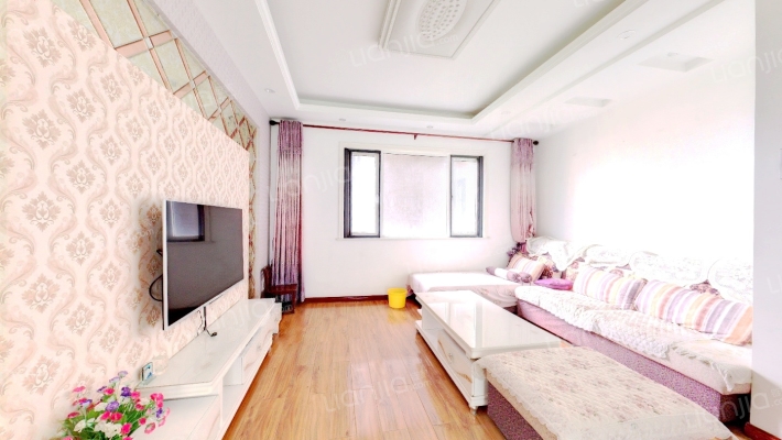 摩天逸品二手房实景图