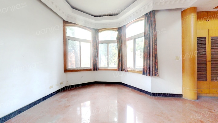 景杉路782号二手房实景图