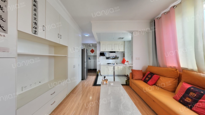 鸿岭花园西区二手房实景图