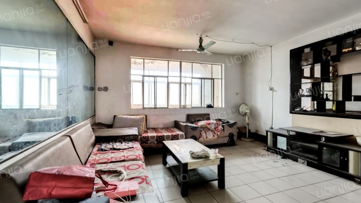 曙光街38号院二手房实景图