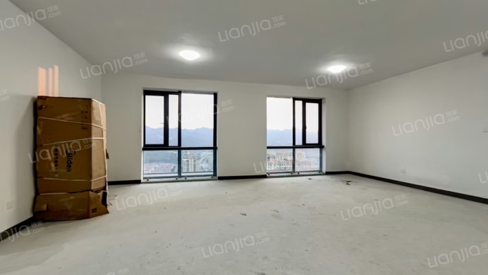 柳岸晓风二手房实景图