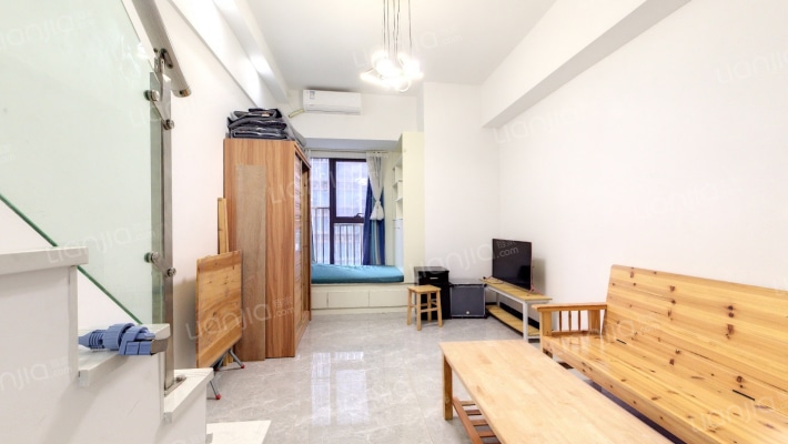 京华广场二手房实景图