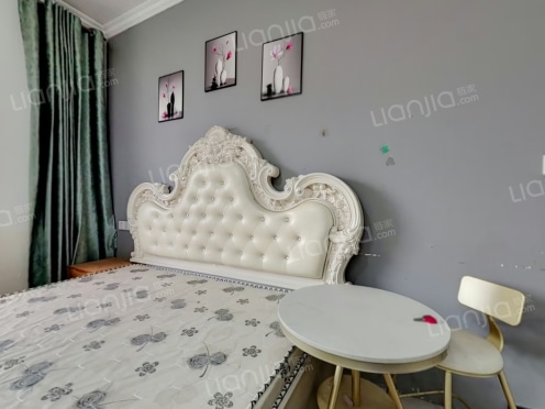 合租·兴越西区 7居室 南卧