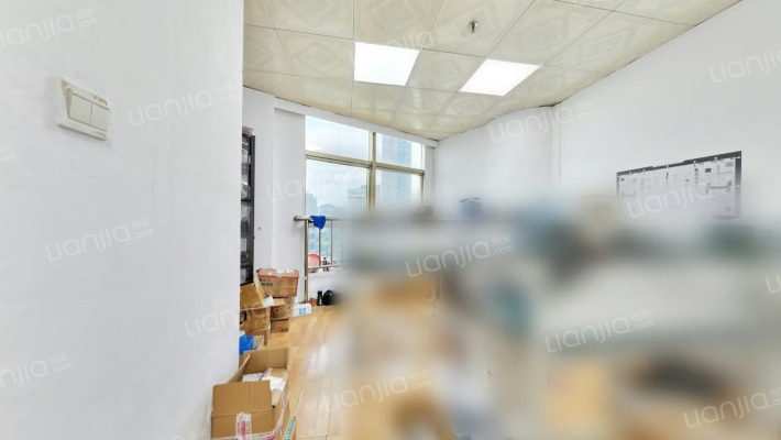 群星广场二手房实景图