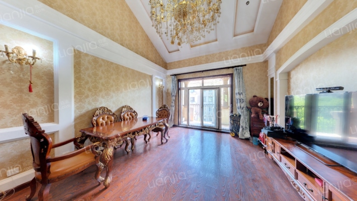 第五郡五号地二手房实景图