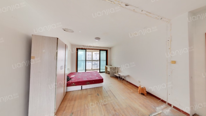 班芙春天一期二手房实景图