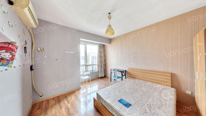 金科中心二手房实景图