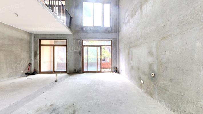 金辉十六山房二手房实景图