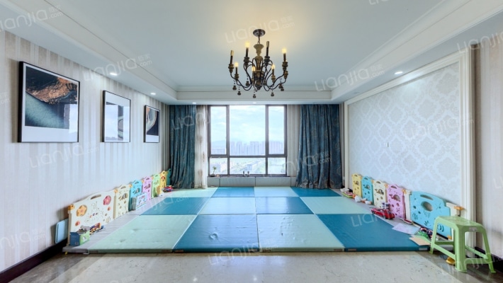 和协风格璟院二手房实景图