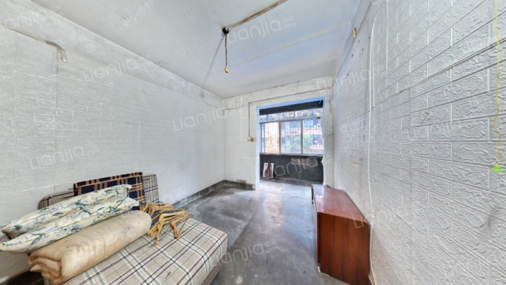 八二宿舍一区二手房实景图