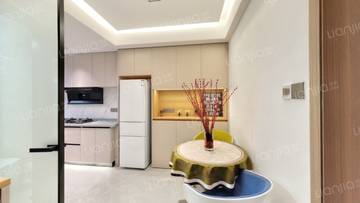 易家桥新村二手房实景图