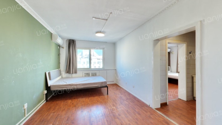 莲怡园一区二手房实景图