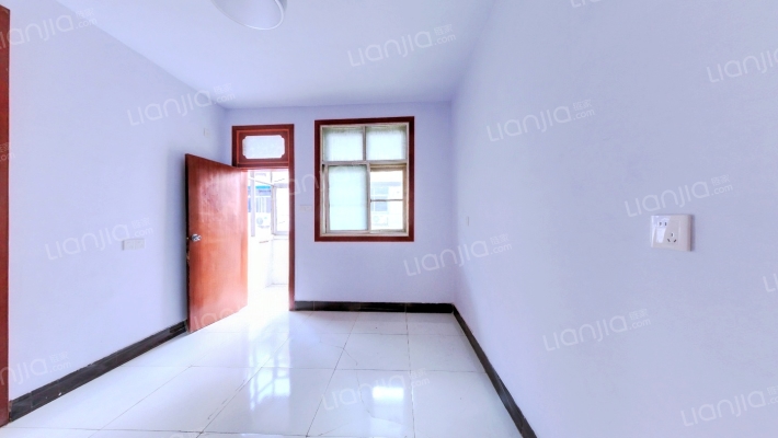 新村社区果品公司家属院二手房实景图