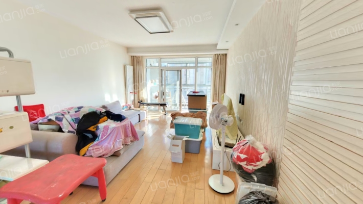 理想年代二手房实景图