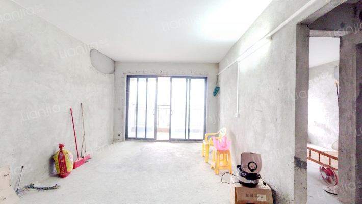 新亚柏悦湾二手房实景图