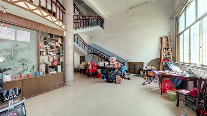 北门居狮山安置区二手房实景图