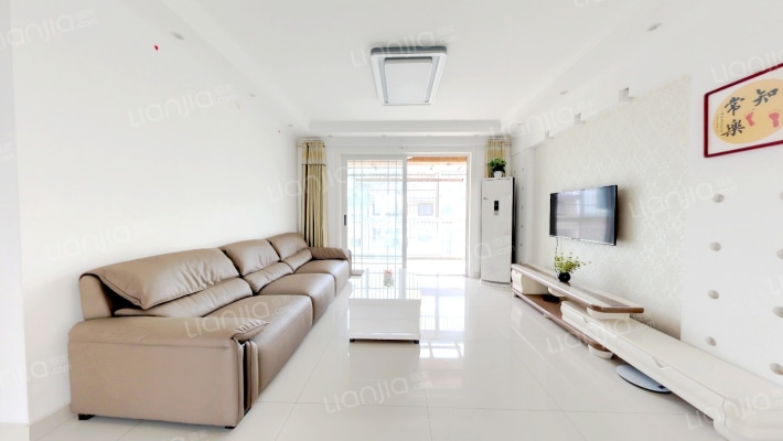 蓝庭苑二手房实景图