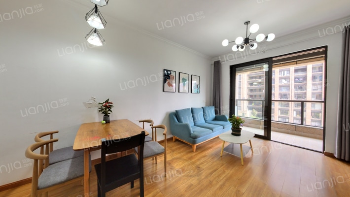 时光悦酩公寓二手房实景图