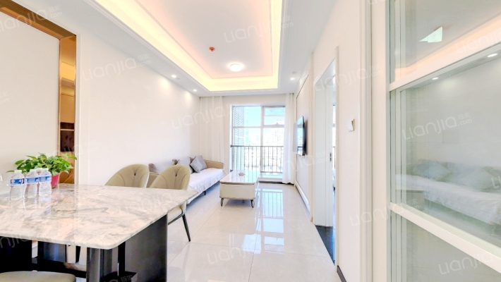 荣盛中心二手房实景图