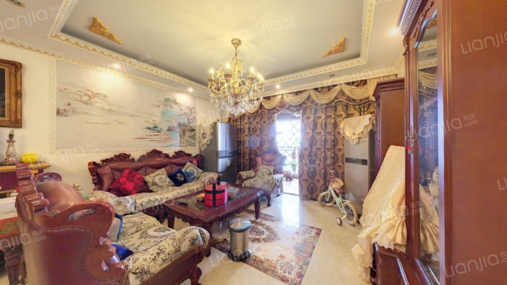 绿地翠谷勃朗廷岭上二手房实景图