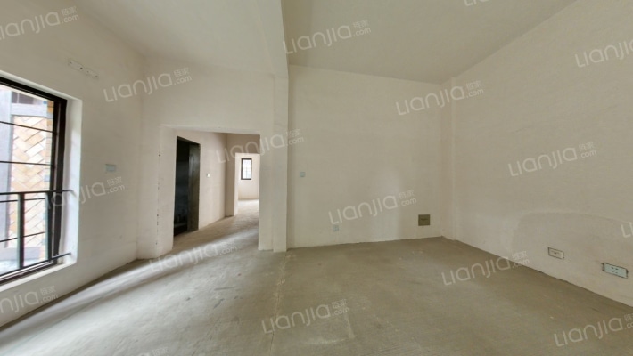 泽瑞西园二手房实景图