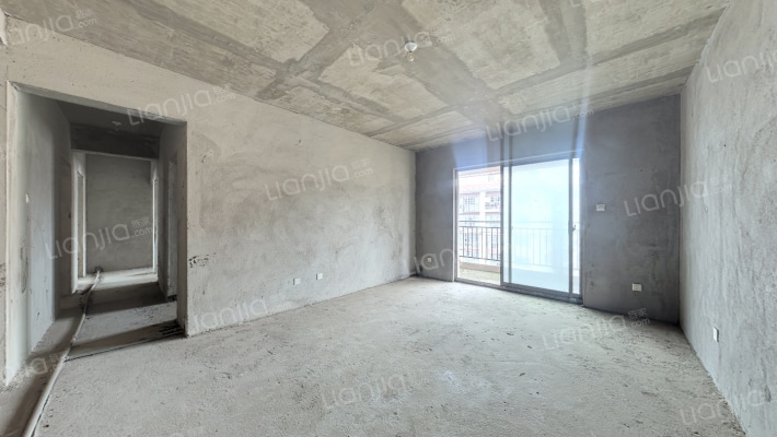 兴邦花城居住小区二手房实景图