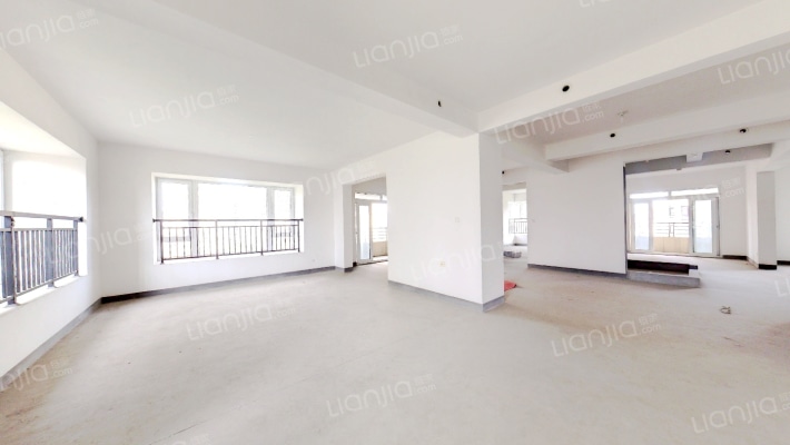 雅戈尔东海府二手房实景图