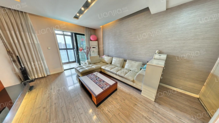 领馆区1号二手房实景图