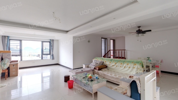 蔚思大厦二手房实景图