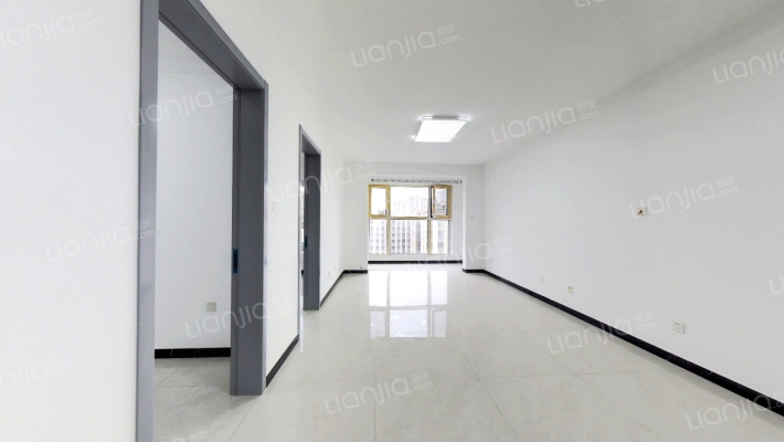 高铁东站朝南小三居，视野开阔没有遮挡-客厅