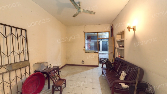 二建宿舍（青山南路37号）二手房实景图