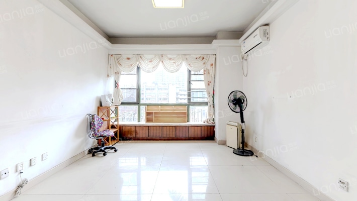 君逸华府二手房实景图