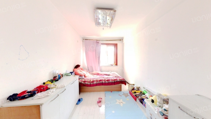 三棵家园二手房实景图