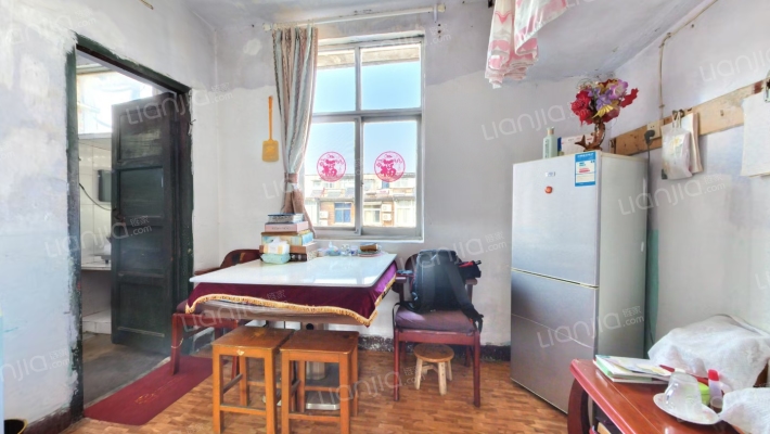 汉丹厂家属院二手房实景图