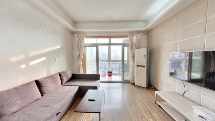 金马郦城东区二手房实景图